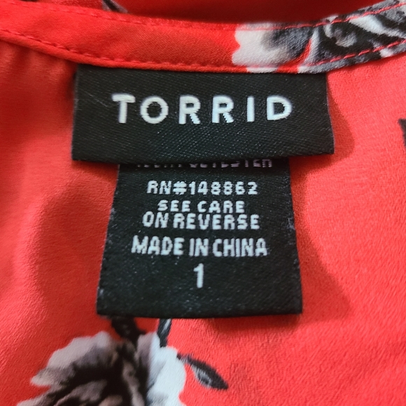 Torrid - Floral crisscross cami - Picture 2 of 7